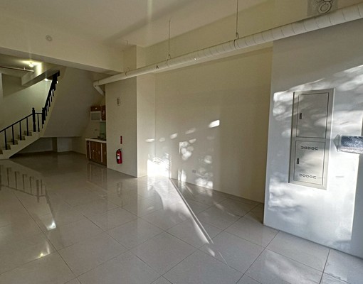 青埔IKEA旁🧡超優質店面1+2樓🧡 - 591租屋網 - Image 1