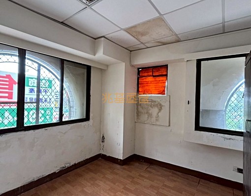 兆基社會住宅🏠愛河景觀大坪數~欠修理五房 - Image 8