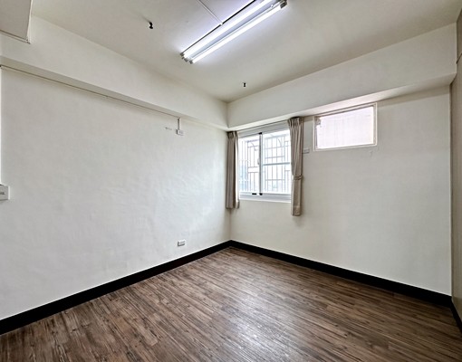 近文山特區|正修科大|長庚醫院四房三衛(可租補) - Image 6