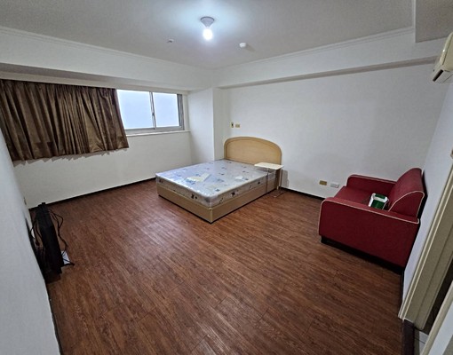 景觀江山萬里四房美屋0918620818可租補報稅 - Image 1