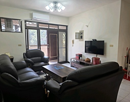 超大便宜大三房出租可申請租屋補助 - Image 2