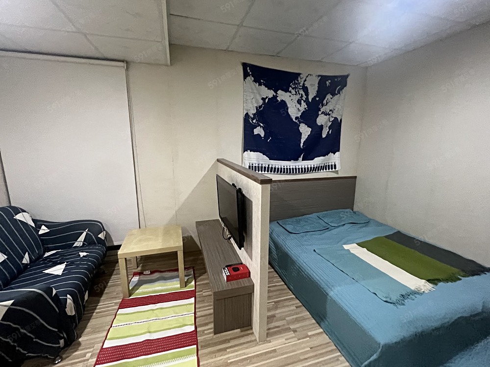 溫馨小客廳電視