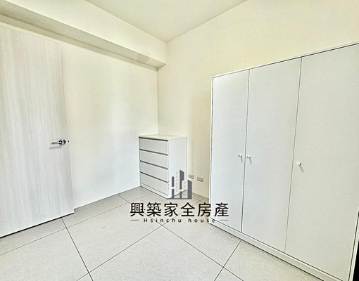 W高鐵生活圈｜嶄新舒適山景3改2房｜含車位 - Image 9