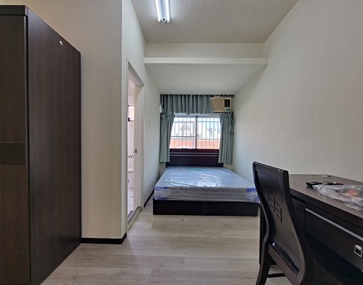 👍樓寓分租套房－獨立陽台、洗衣機👍限女性／有雙房型可看 - Image 11