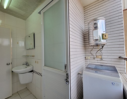 👍樓寓分租套房－獨立陽台、洗衣機👍限女性／有雙房型可看 - Image 15