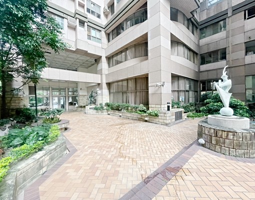 可寵可租補近南區全聯建國北黃昏市場家綠寶電梯二房~租屋最謹慎 - Image 10