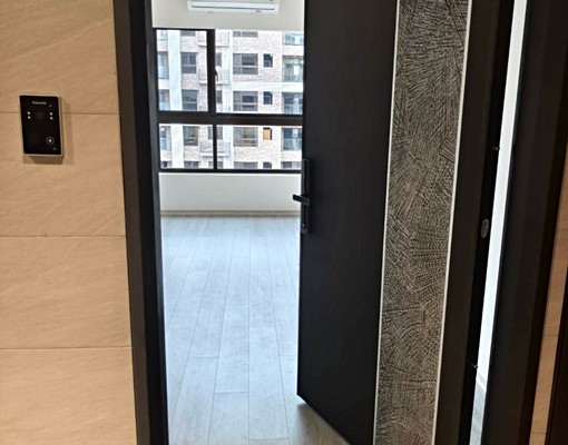 全新新成屋2房車高樓層含車含管理費附傢俱家電可談 - Image 1