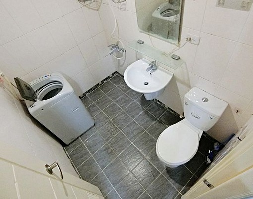 惠中/秋紅谷☘新屋電梯☘精品商務旅店☘大衛浴☘大陽台☘獨洗曬 - Image 14