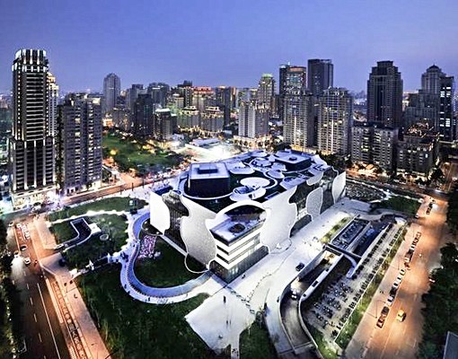 文心/市府✴新屋電梯✴精品商務旅店✴大衛浴✴大陽台✴獨洗獨曬 - Image 1