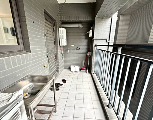 楠梓/可租補/兩房含平面車位/右昌商圈/台積電 - Image 10