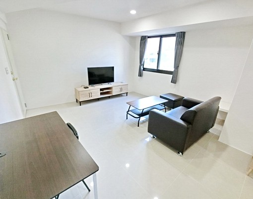 深藏blue⭐超大一房一廳|獨洗曬|機車好停|電梯屋況佳 - Image 3