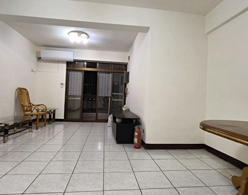 《租補、貓、神明桌皆可~》新店大三房含車位 - 591租屋網 - Image 1