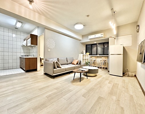 映象水蓮💫中清大連四平💫可租補可貓💫超美2房 - Image 1