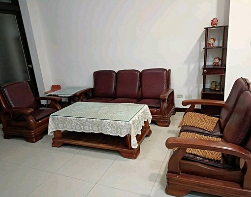 超值透天採光佳,附平面車位,可辦租屋補助 - Image 1