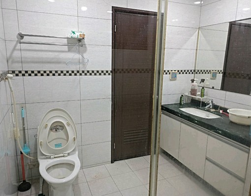 超值透天採光佳,附平面車位,可辦租屋補助 - Image 5