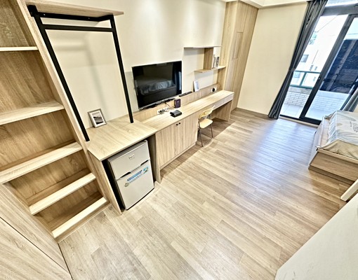 秀泰影城👑雙租補👑陽台獨洗曬👑流理台👑可貓👑子母車 - 591租屋網 - Image 1