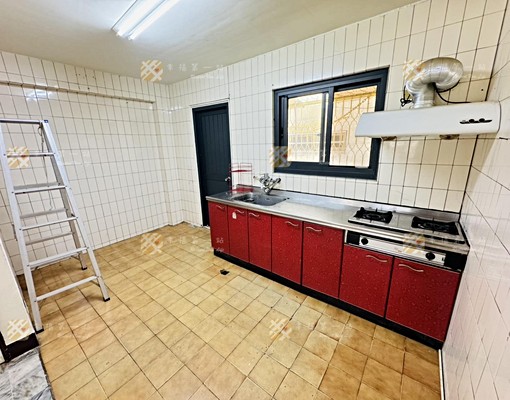 北屯松竹透天|可租補入籍|可寵物|近松竹捷運站 - Image 4