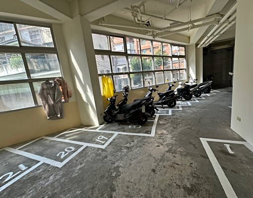 藝文特區南平路/經國路家樂福🔥2+1房/可租補🔥有機車位 - Image 11