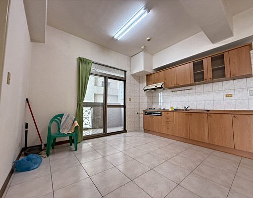 山河景觀明亮三房出租 - Image 4