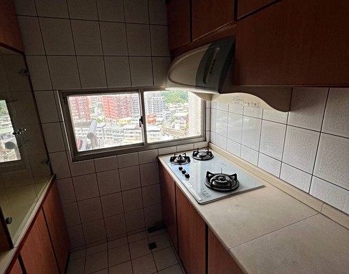 秒殺物件/美二房高樓層/康詩丹郡社區 - Image 4