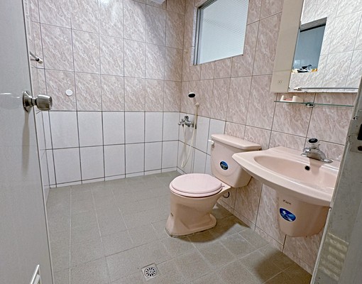 正樹孝路商圈🌟大陽台🌟大套房🌟獨洗曬 - Image 11