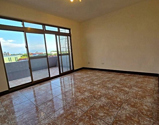 🐵專任🐵觀音透天別墅❤️可租補可報稅❤️ - Image 3