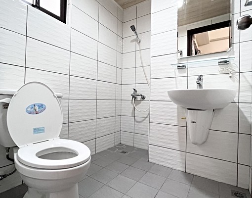 中科⛅澄清醫院⛅東海大學⛅可租補⛅整棟新蓋⛅陽台⛅衛浴開窗 - Image 6