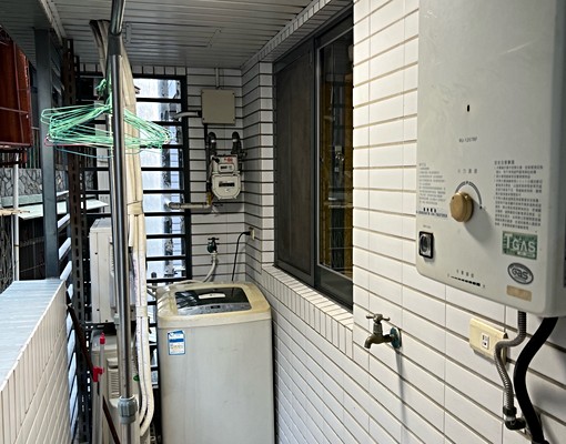 中國醫三房平車(全新床墊、沙發、餐桌椅、燈具) - 591租屋網 - Image 15