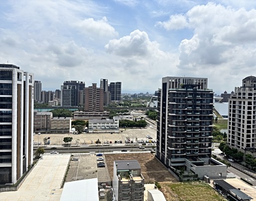 可申請租補｜青埔輕屋齡｜二房車位｜舒適湯屋設計 - 591租屋網 - Image 4