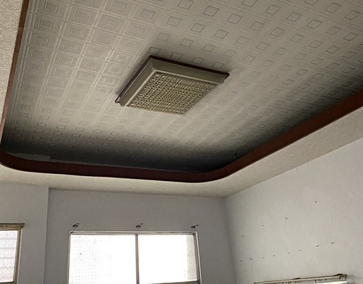 靜巷透天厝出租三層樓+全新防水頂加門口有車庫可停車 - Image 3