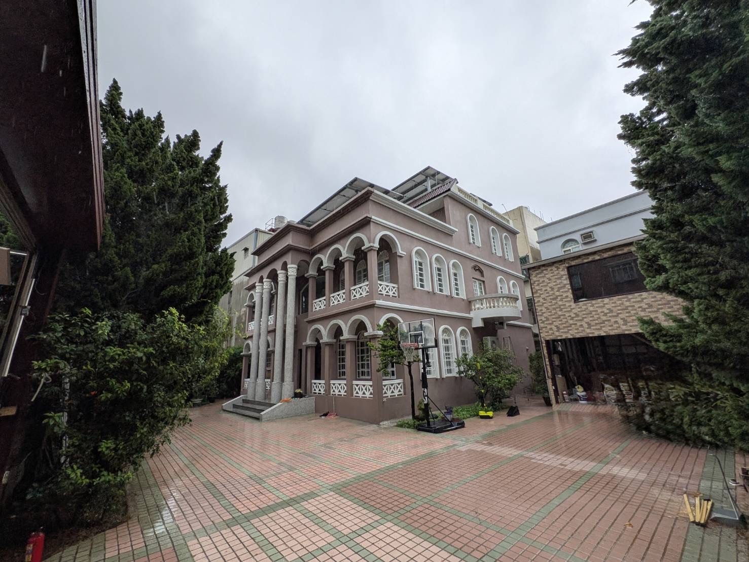 玉山公園旁合法農舍