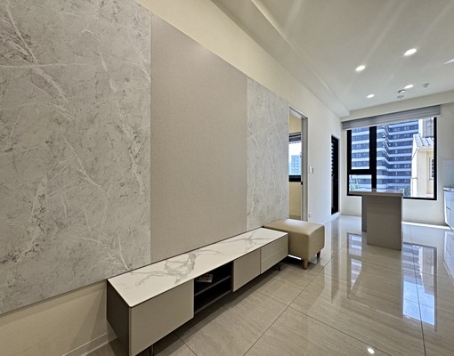 青埔高鐵A18站前時尚苑採光全配2房車 - Image 1