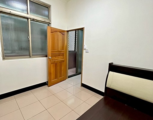 顧家社宅🍎免仲可補/國際路一段/稀有四房絕美透天門口可停車 - Image 3