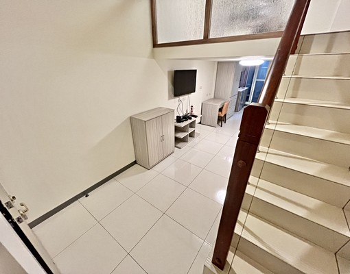 中山醫大慶首選✨大坪數樓中樓✨乾溼分離✨流理台✨陽台獨洗 - Image 4