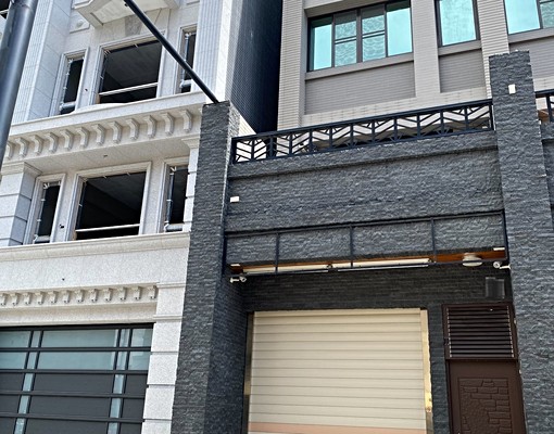 烏日林新醫院~🛗電梯套房🔆採光好通風✨傢俱全 - Image 1