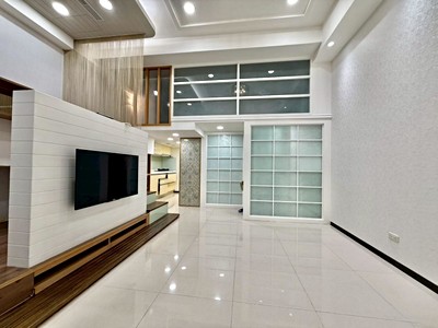 永安站對面MRT挑高時尚屋-饒庭華太平洋房屋