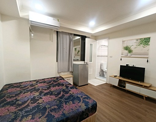 近中正路商圈國光國小可談租補小資族溫馨採光獨立大套房乾濕分離 - Image 3