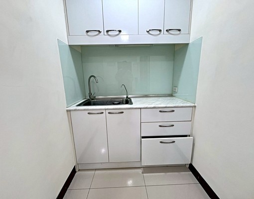 中和⚡️採光通風/傢俱齊全/新裝潢/掀床/可炊/空間大 - 591租屋網 - Image 14