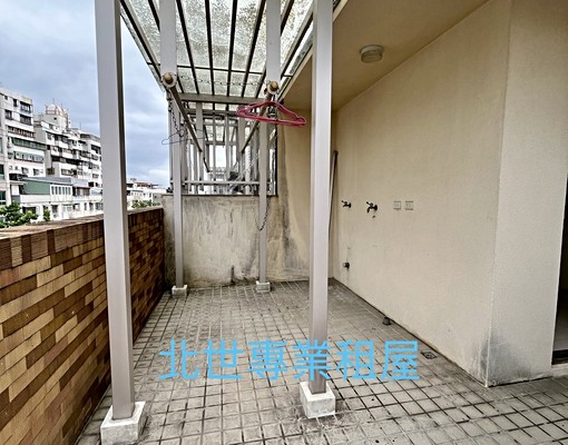 可報稅-康橋大馬路旁大空間透天美屋-兩個平面車位-1F店面 - 591租屋網 - Image 15