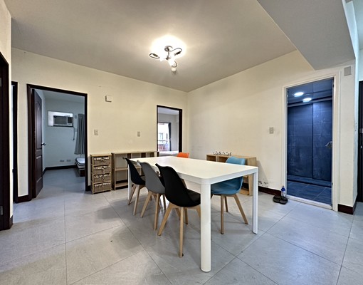 高樓採光🍎四房巨大坪數🌟台電管理員✅可租補🔥電梯 - Image 8