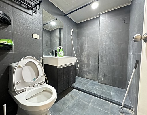 高樓採光🍎四房巨大坪數🌟台電管理員✅可租補🔥電梯 - Image 14