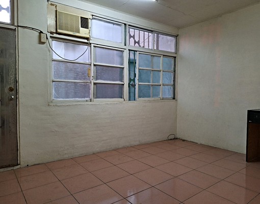 超值四房中古透天“可供奉神明也適合美容、甲業” - 591租屋網 - Image 4