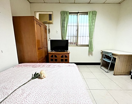 近東門路/優質採光套房/超值5800 - Image 3