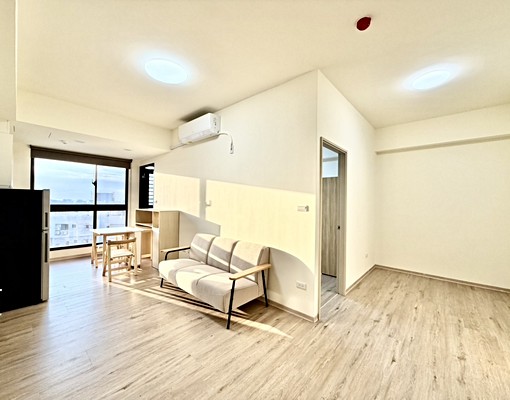 光田醫院全新2房✨質感溫馨木地板裝潢✨可租補戶籍✨全配 - Image 2