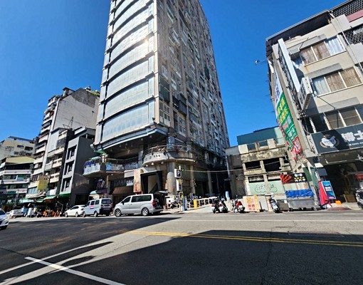 申請雙租屋補助,中清路,五權路,台灣大道,BRT中華路站,西 - Image 1