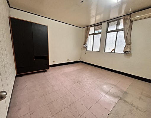 逸園區，大地坪門前室內車庫停車透天，可格孝親房 - 591租屋網 - Image 4