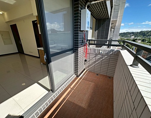 嘉禾社宅/免仲可租補/中華路全新漂亮兩房車 - Image 5