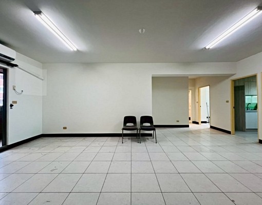 中西區|荷蘭湖美明亮三房平車/含管 - Image 1