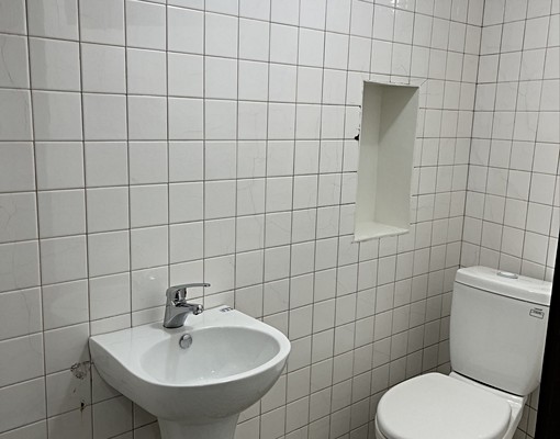 獨棟店面「住商合一」一樓內可停車 - Image 7