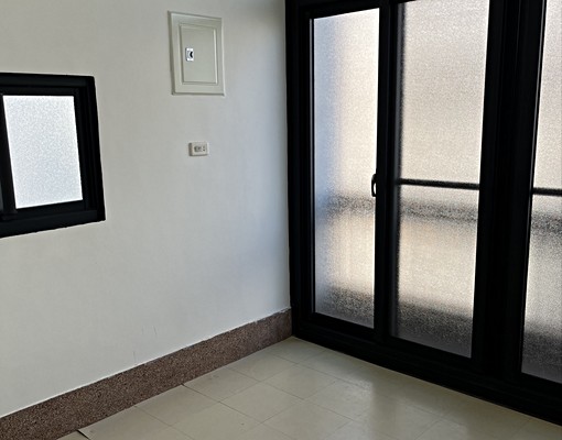 獨棟店面「住商合一」一樓內可停車 - Image 9